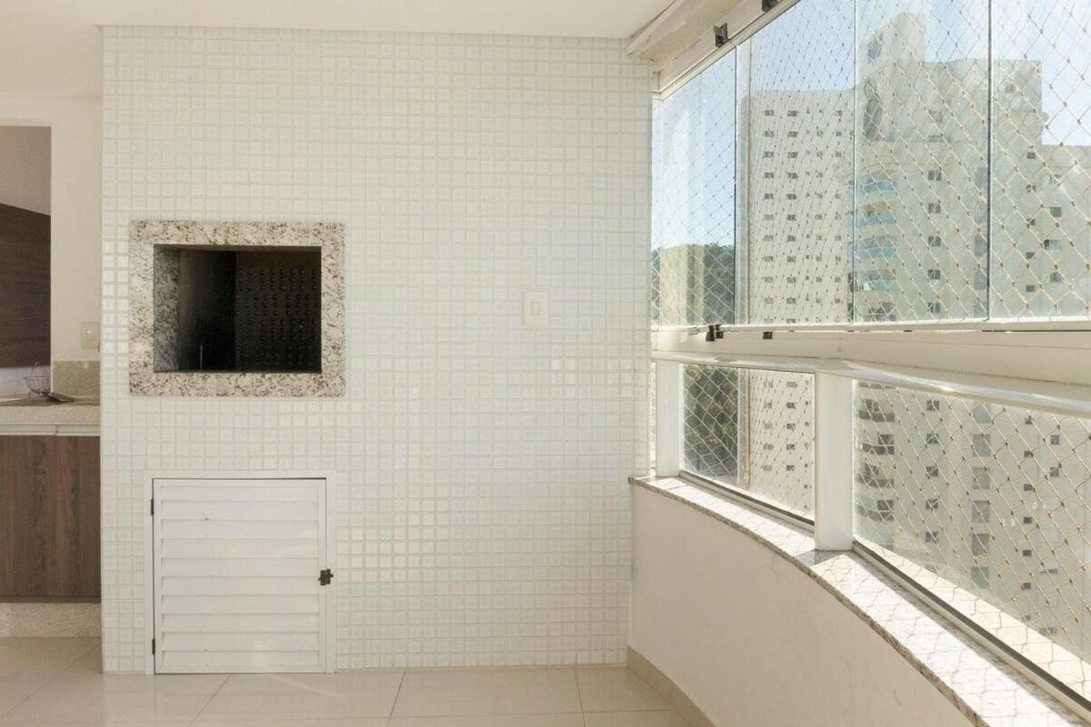 Linda Vista, Um Apartamento Por Andar, 3 Suites, 2 Garagens Balneario Camboriu Dış mekan fotoğraf